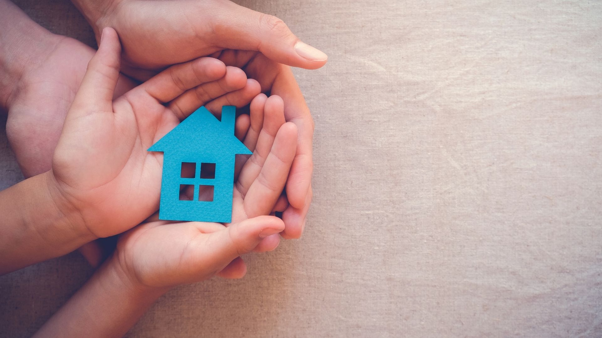 The Difference Between Home Warranty & Home Insurance